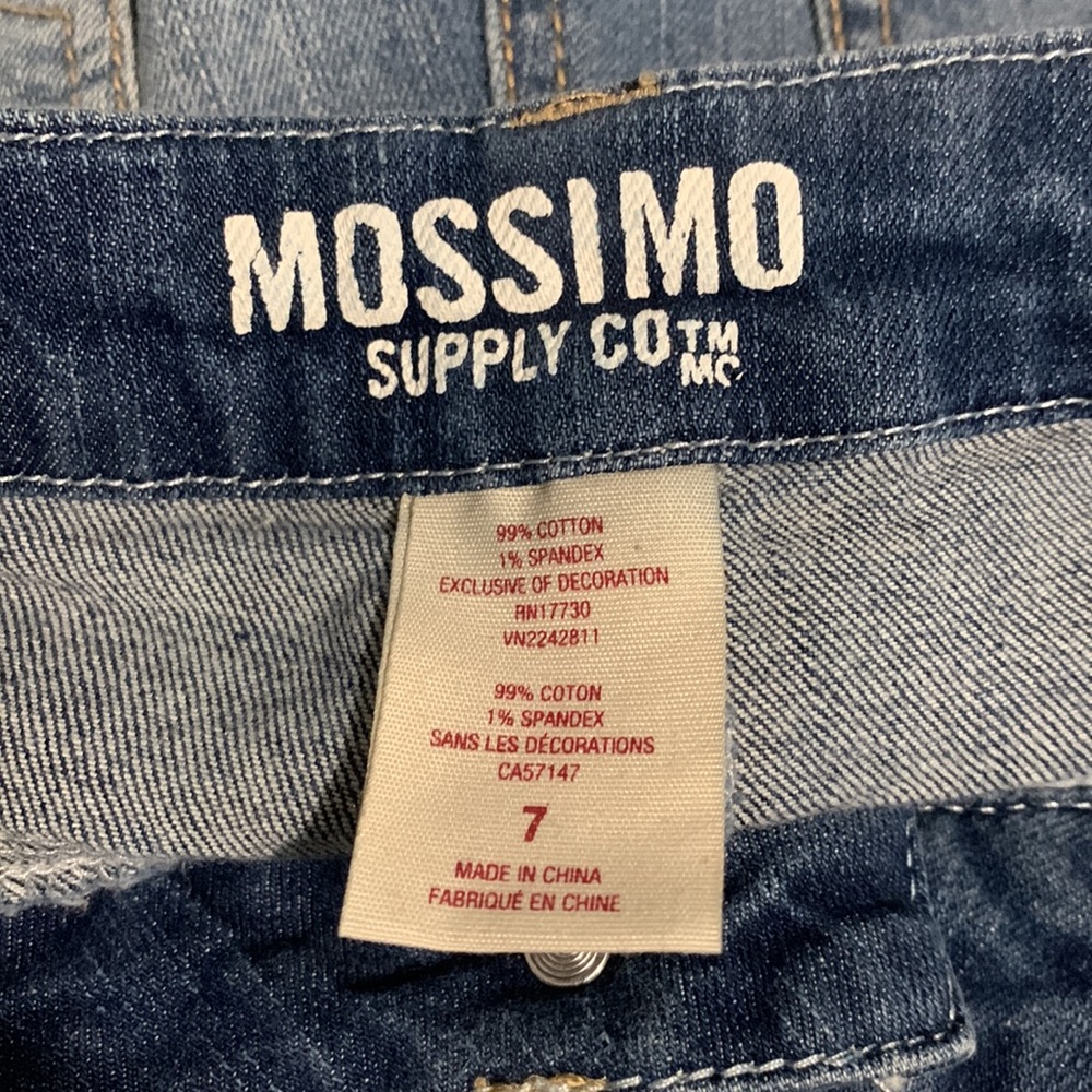 Mossimo shorts - Picture 3 of 5